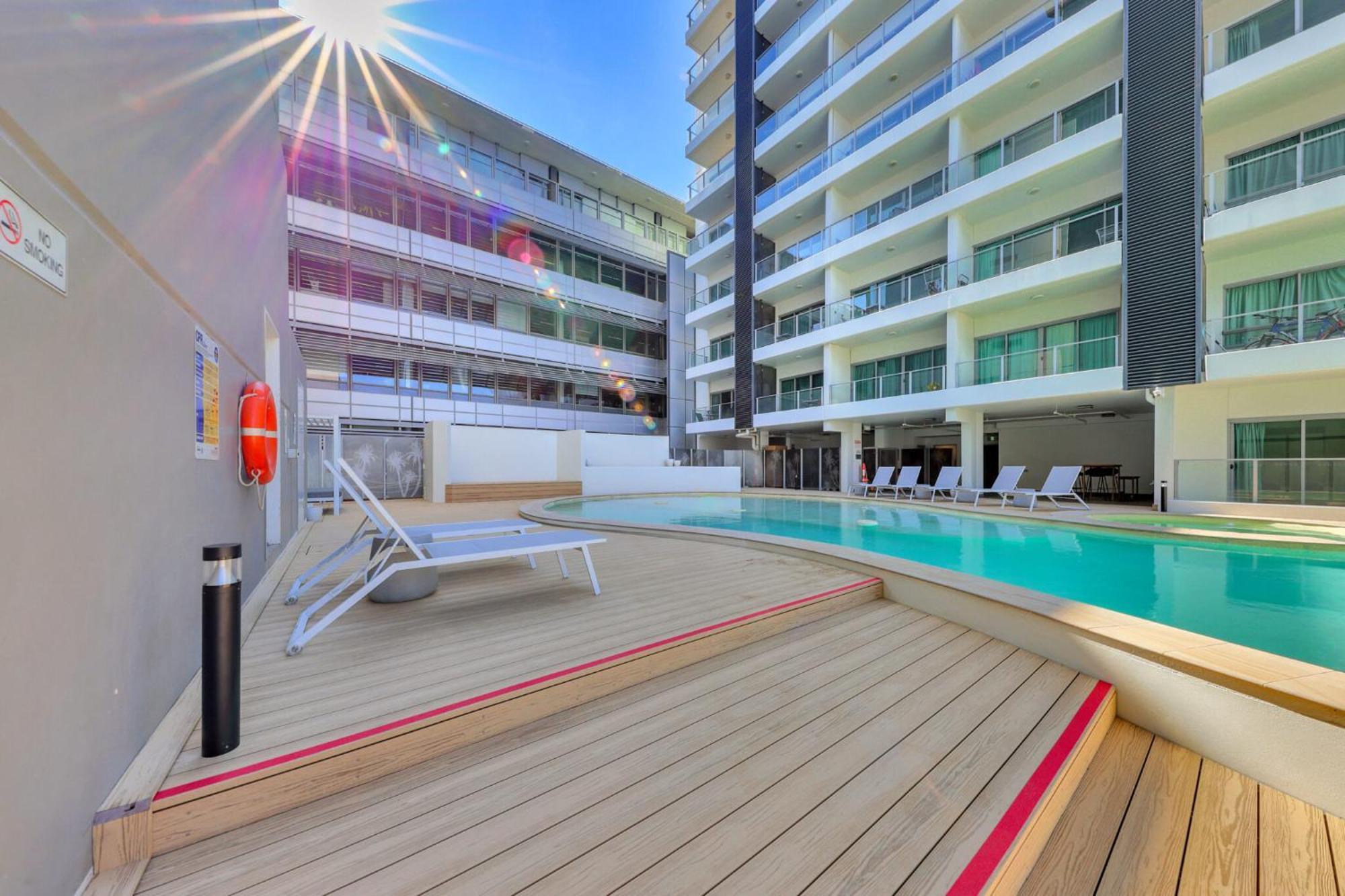 Pandanas 15th Floor Apartment Darwin